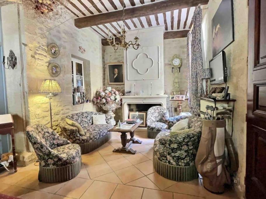 Chez Lydia - Osez La Vie De Chateau ! Pont Du Gard, Uzes Remoulins Eksteriør billede