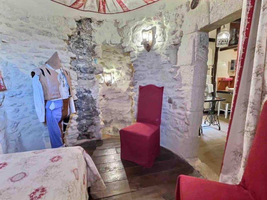 Chez Lydia - Osez La Vie De Chateau ! Pont Du Gard, Uzes Remoulins Eksteriør billede